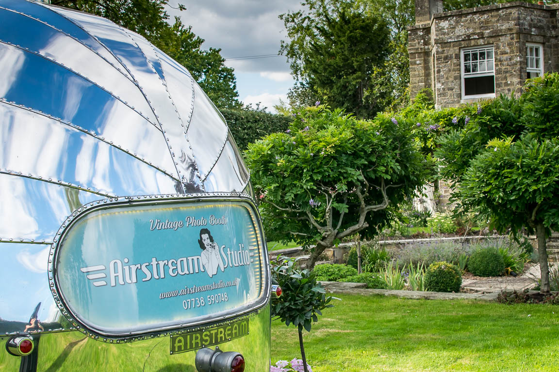 sussex wedding entertainment